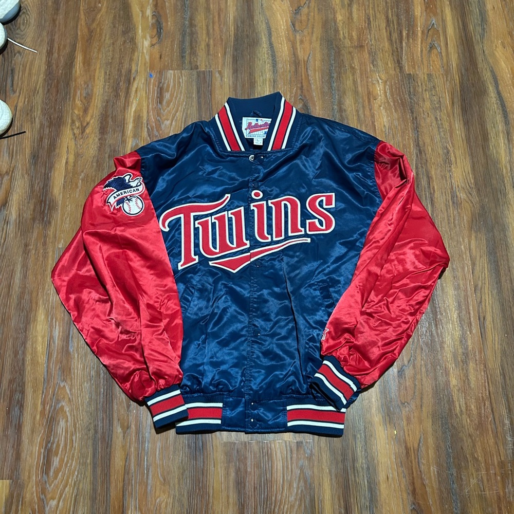 Authentic Diamond Collection Twins Satin Jacket by Starter